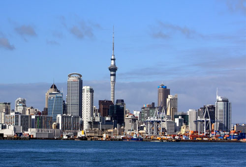 在线超级轰炸电话网页版